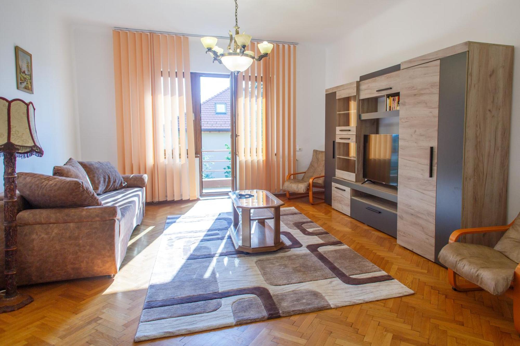 Barok Appart Брашов Экстерьер фото